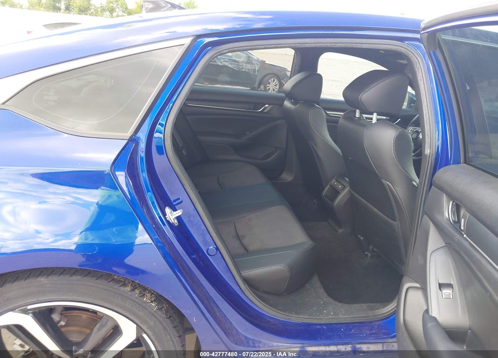 2022 HONDA ACCORD VIN: 1HGCV1F32NA005337