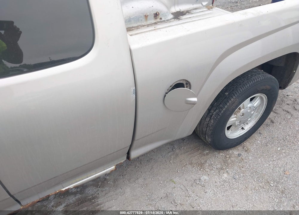 2005 CHEVROLET COLORADO LS VIN: 1GCCS196058208294