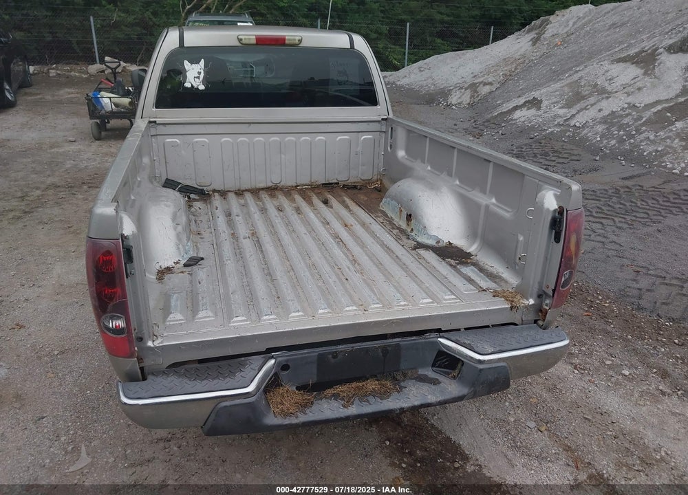 2005 CHEVROLET COLORADO LS VIN: 1GCCS196058208294