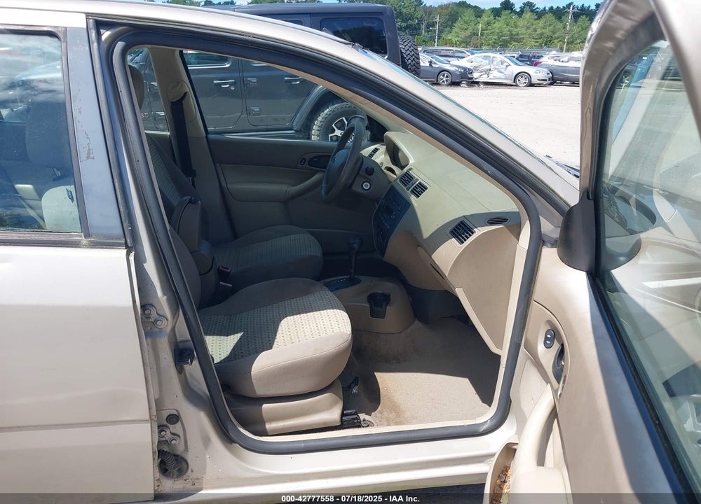 2006 FORD FOCUS VIN: 1FAHP34N56W205542