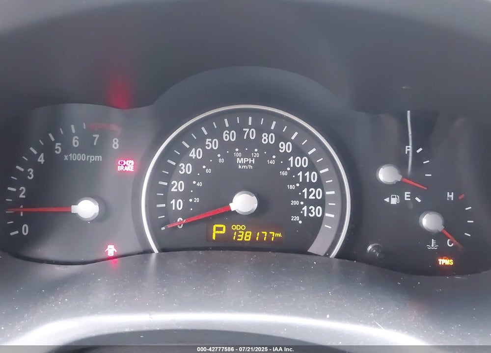 2012 KIA SEDONA LX VIN: KNDMG4C7XC6493717