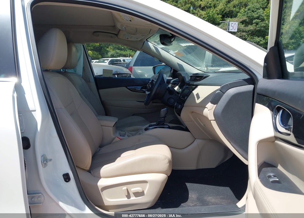 2019 NISSAN ROGUE VIN: 5N1AT2MT0KC718415