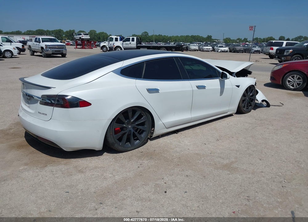2020 TESLA MODEL S VIN: 5YJSA1E49LF360655