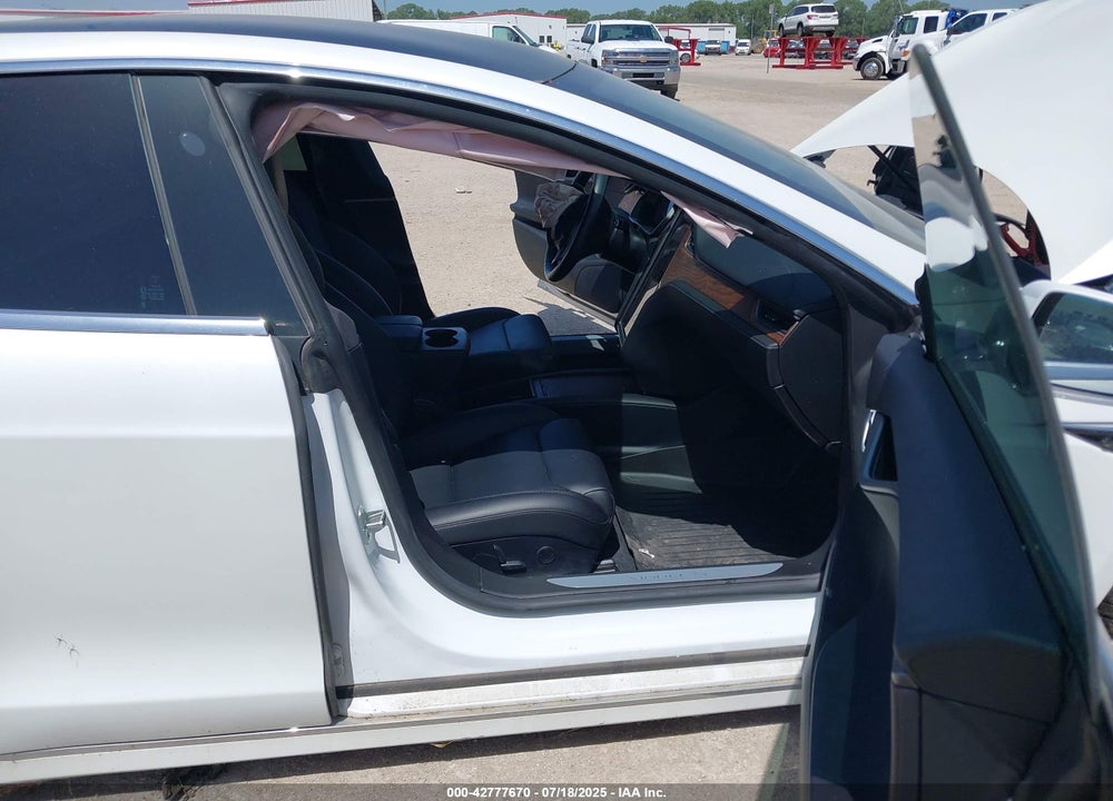 2020 TESLA MODEL S VIN: 5YJSA1E49LF360655