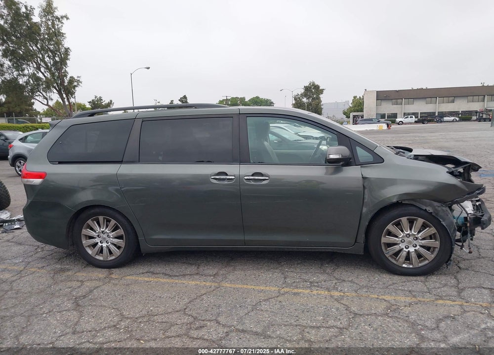 2013 TOYOTA SIENNA LIMITED V6 7 PASSENGER VIN: 5TDYK3DC2DS307191