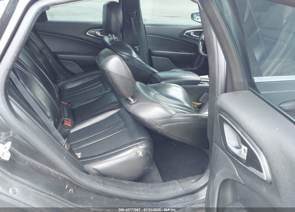 2017 CHRYSLER 200 VIN: 1C3CCCAB8HN506815
