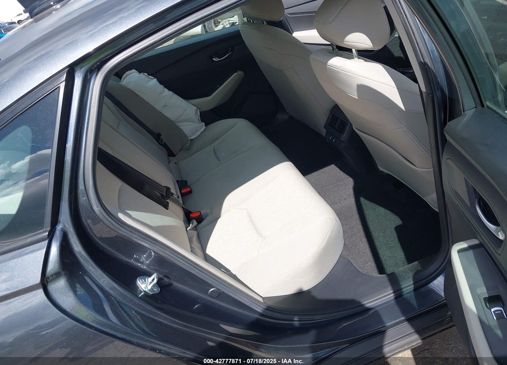 2025 HONDA ACCORD SE VIN: 1HGCY1F45SA018823