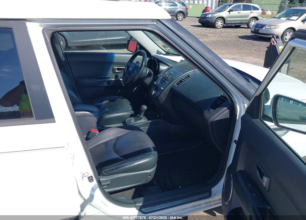 2011 KIA SOUL VIN: KNDJT2A22B7724287