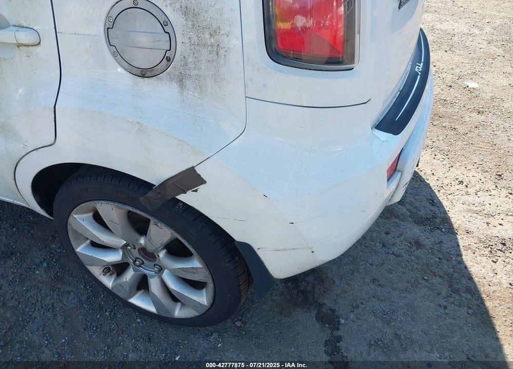 2011 KIA SOUL VIN: KNDJT2A22B7724287