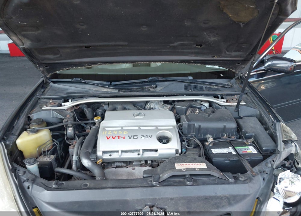 2002 LEXUS ES 300 VIN: JTHBF30G725010082