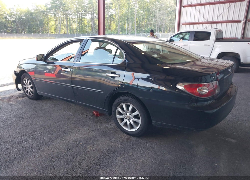2002 LEXUS ES 300 VIN: JTHBF30G725010082