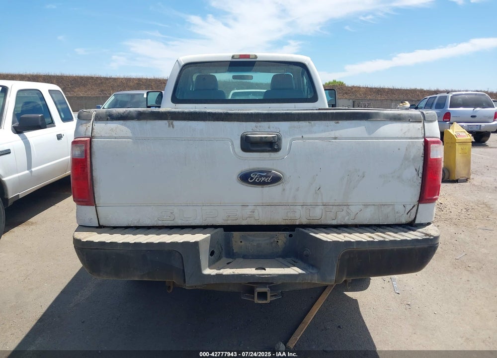 2011 FORD F-250 VIN: 1FTBF2B66BEB32545