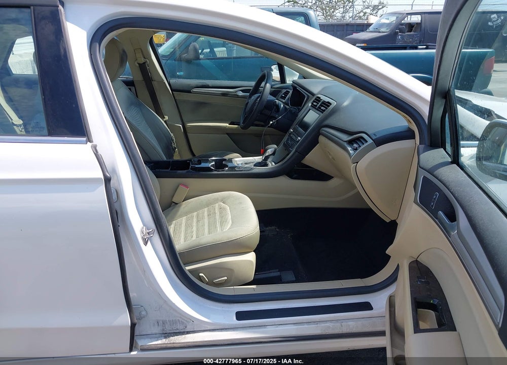 2016 FORD FUSION SE VIN: 3FA6P0HD9GR259860