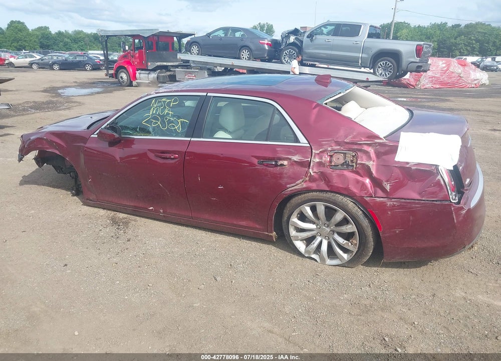 2016 CHRYSLER 300 VIN: 2C3CCAAG2GH343618