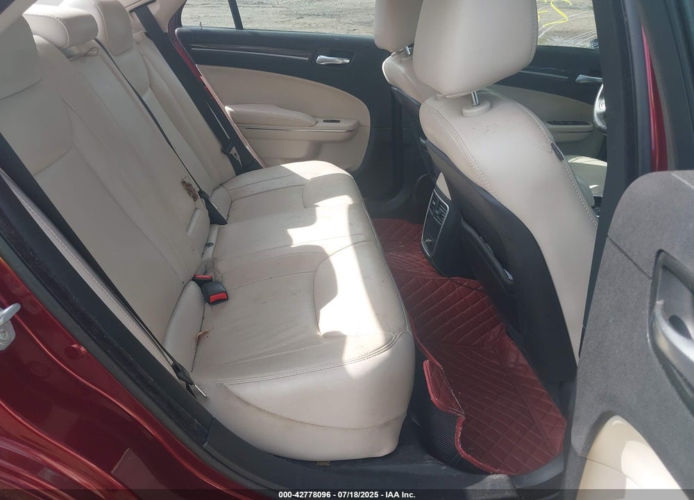 2016 CHRYSLER 300 VIN: 2C3CCAAG2GH343618