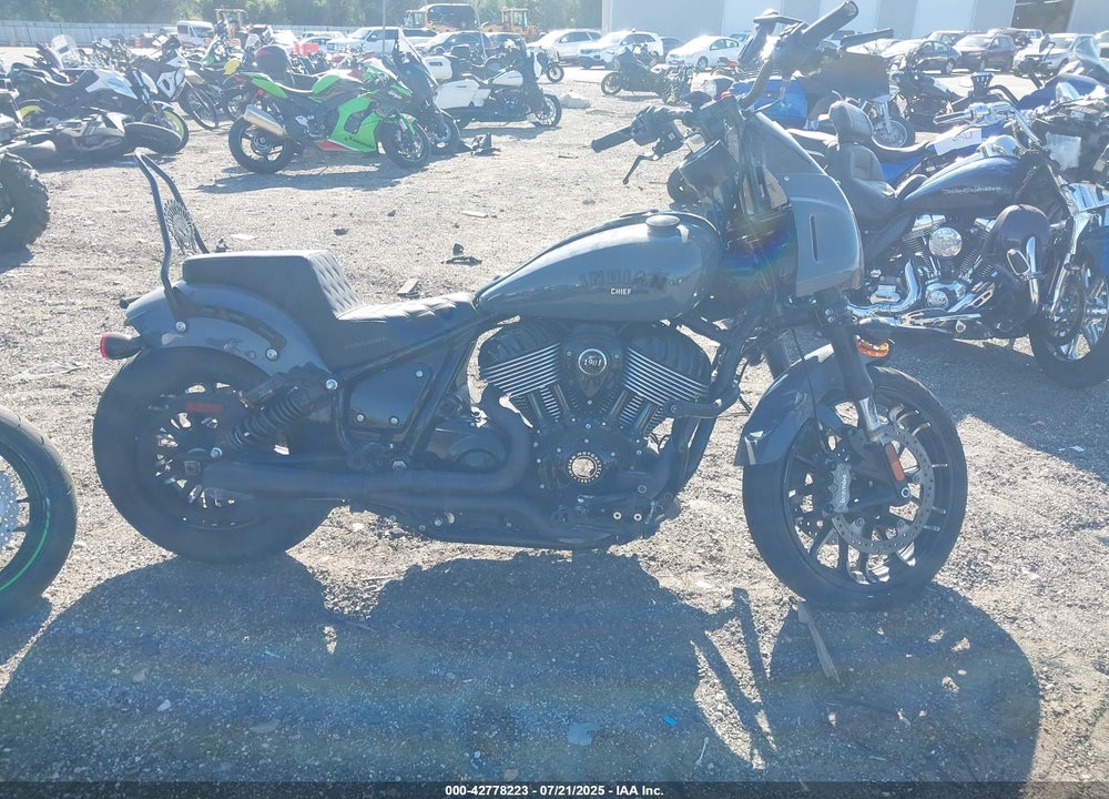 2023 INDIAN MOTORCYCLE CO. SPORT CHIEF VIN: 56KDSDBH6P3012467