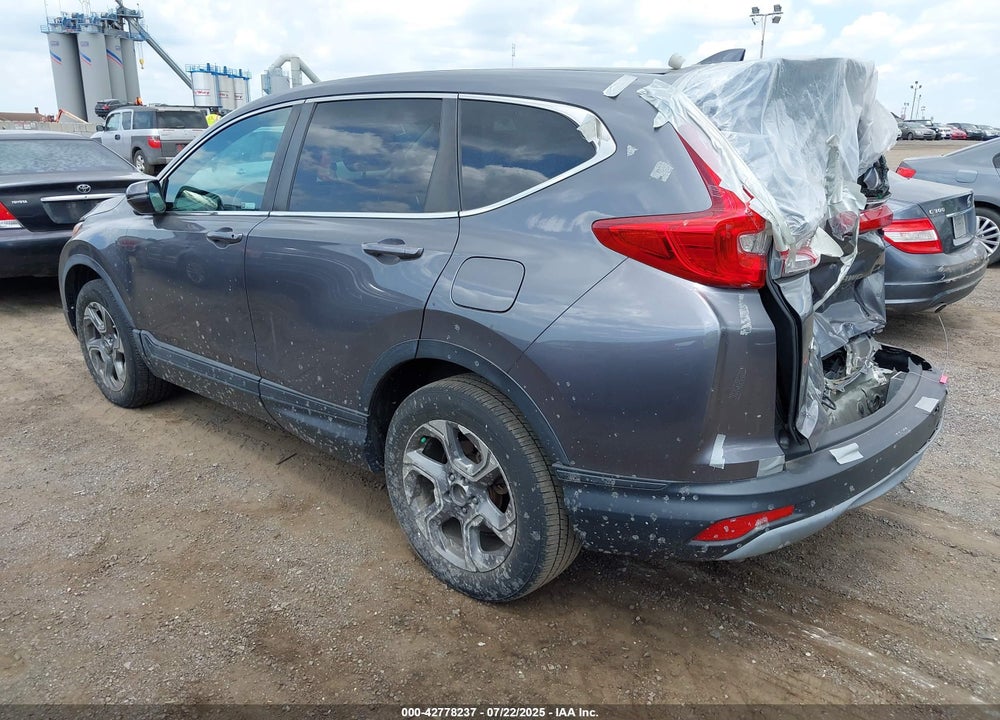 2018 HONDA CR-V VIN: 2HKRW2H80JH670910