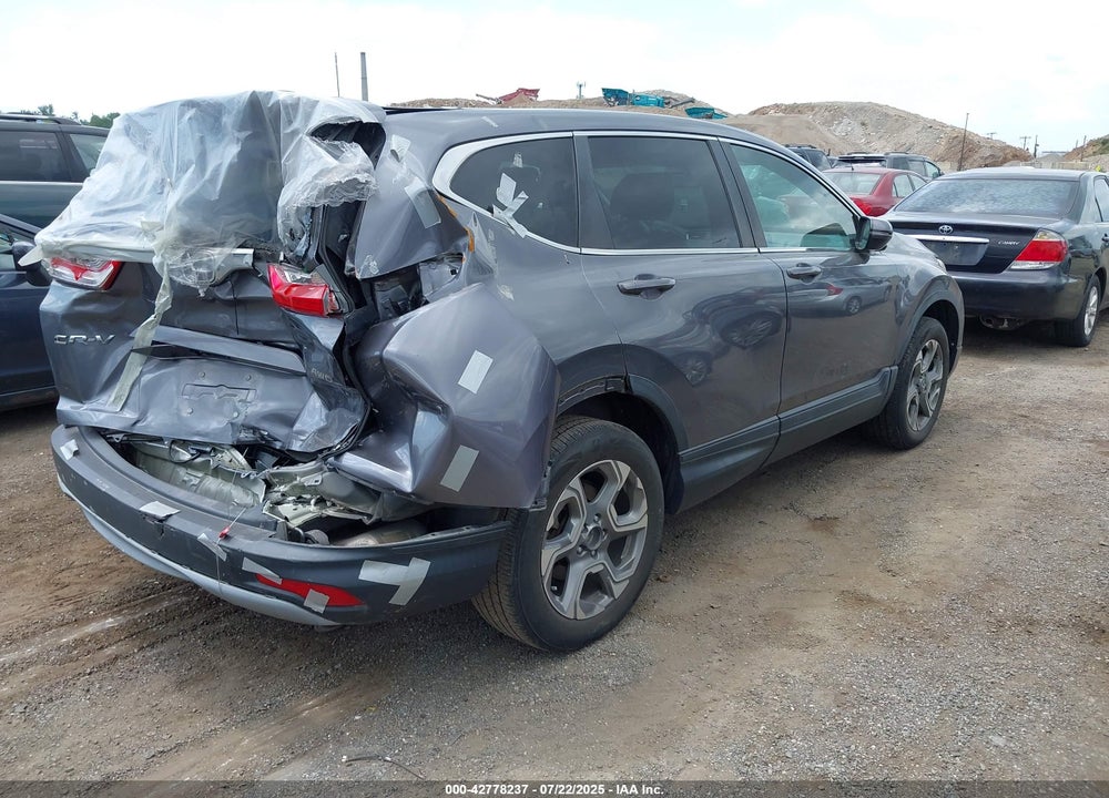 2018 HONDA CR-V VIN: 2HKRW2H80JH670910