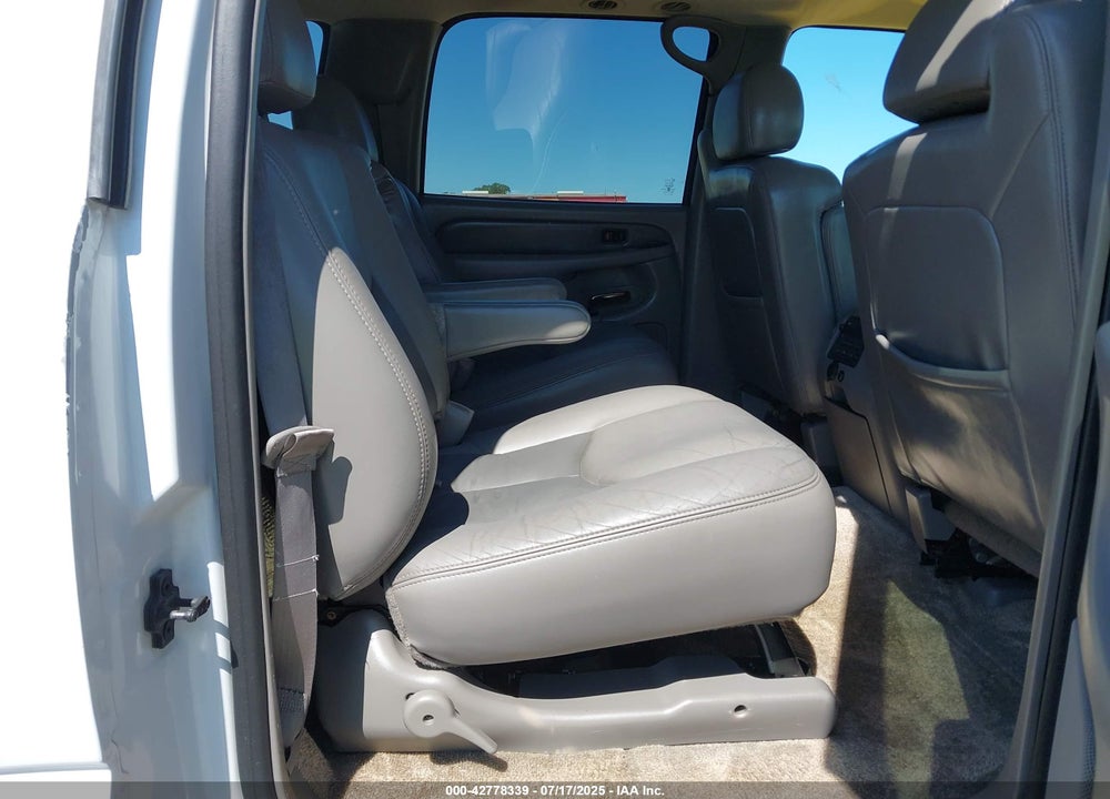 2003 GMC YUKON XL 1500 DENALI VIN: 1GKFK66U23J290200