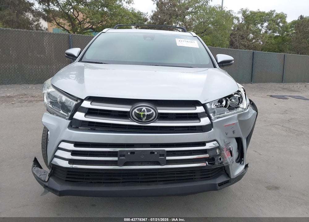 2017 TOYOTA HIGHLANDER VIN: 5TDYZRFH6HS229723