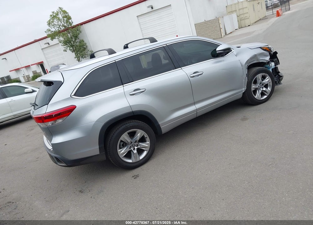 2017 TOYOTA HIGHLANDER VIN: 5TDYZRFH6HS229723