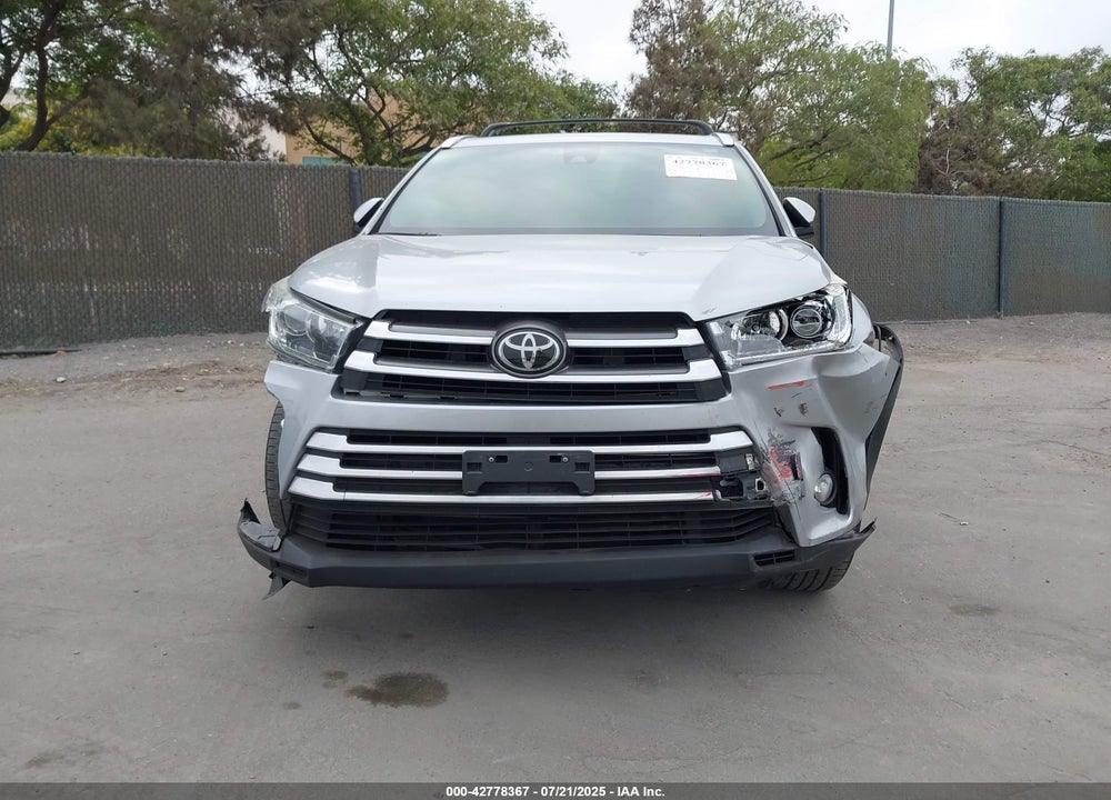 2017 TOYOTA HIGHLANDER VIN: 5TDYZRFH6HS229723