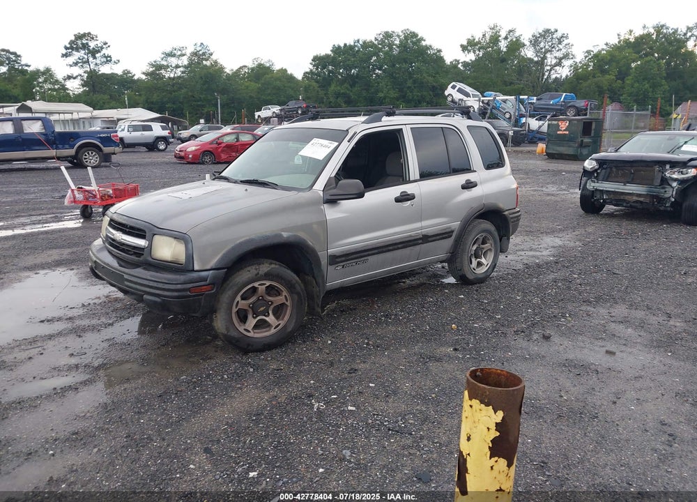 2001 CHEVROLET TRACKER VIN: 2CNBJ734416921249
