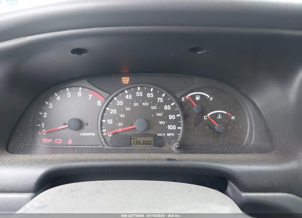 2001 CHEVROLET TRACKER VIN: 2CNBJ734416921249