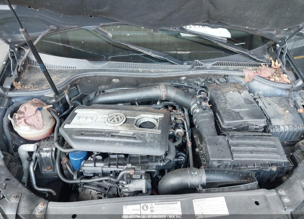 2012 VOLKSWAGEN GTI VIN: WVWEV7AJ6CW283528