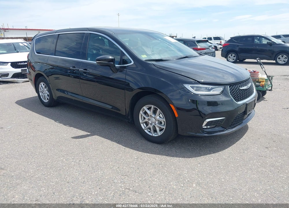 2025 CHRYSLER PACIFICA SELECT VIN: 2C4RC1BG3SR574695