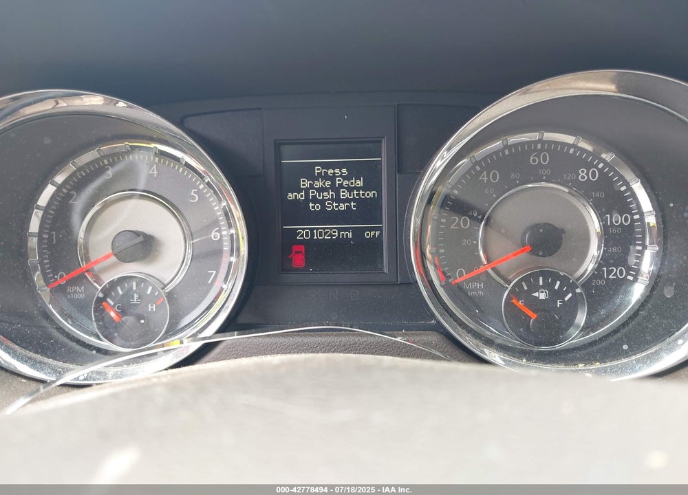 2011 CHRYSLER TOWN & COUNTRY TOURING-L VIN: 2A4RR8DG5BR716480