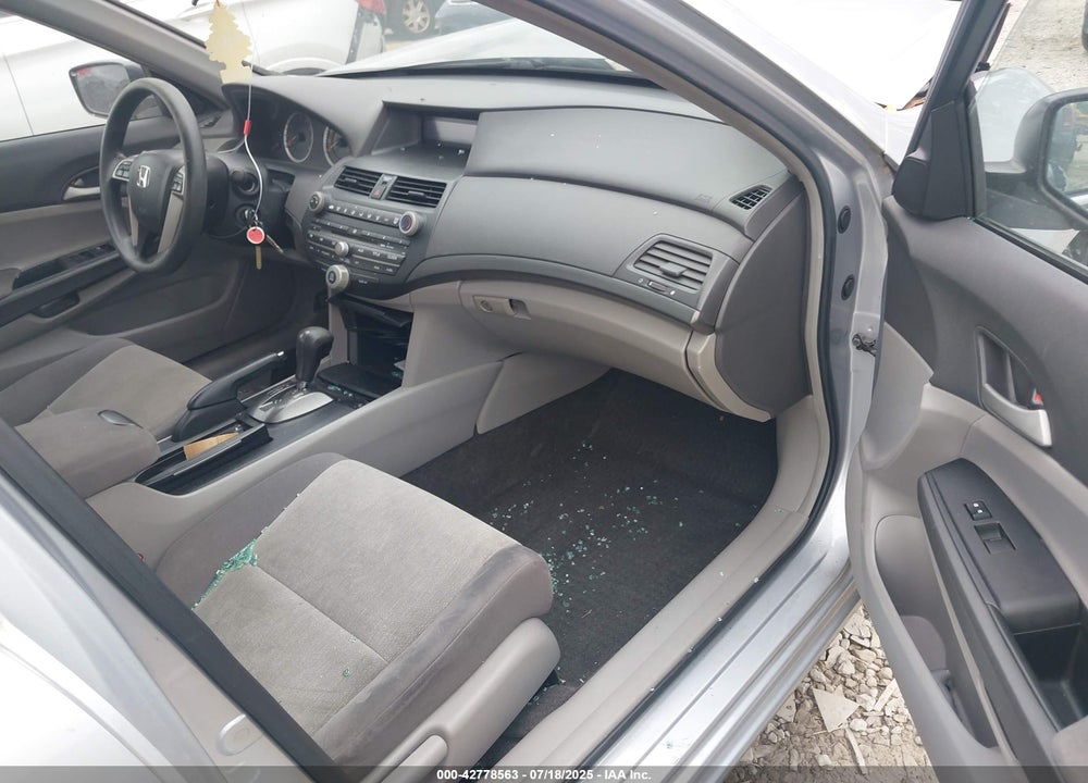 2009 HONDA ACCORD VIN: 1HGCP26369A011115