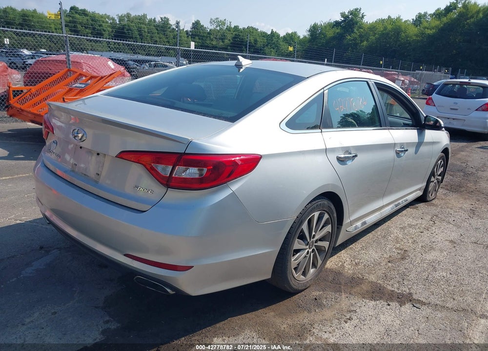 2015 HYUNDAI SONATA VIN: 5NPE34AF1FH060453