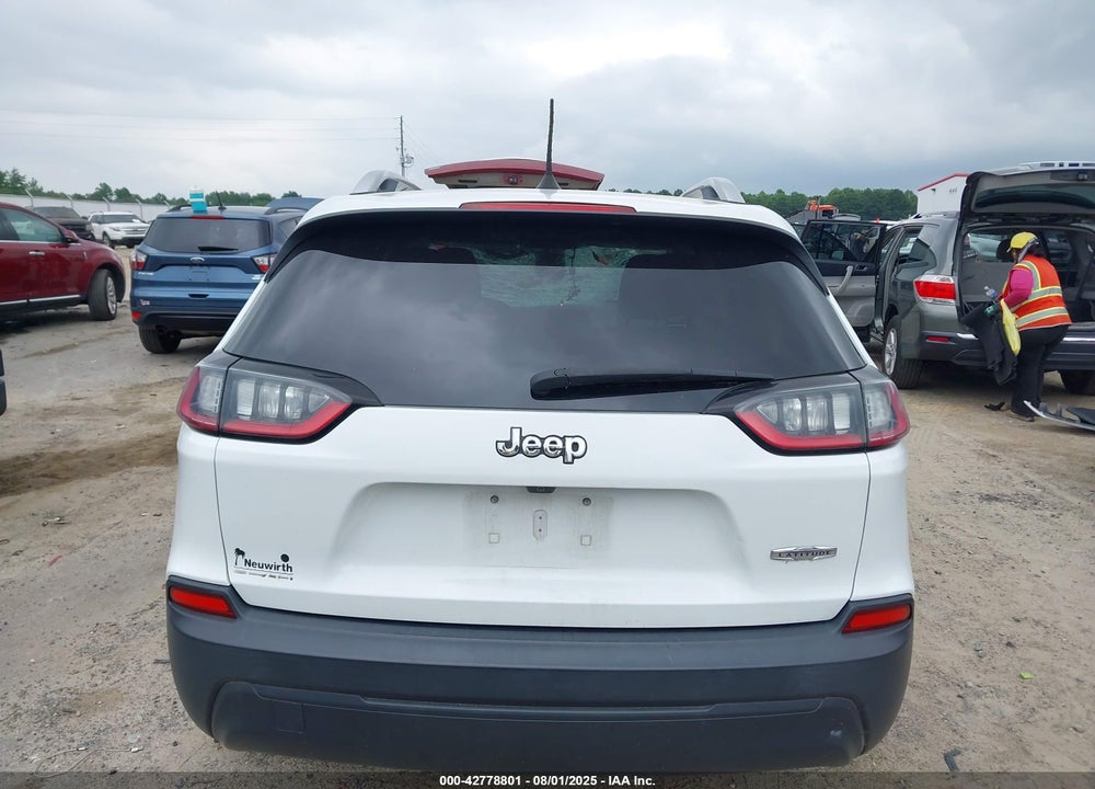 2019 JEEP CHEROKEE VIN: 1C4PJLCB2KD262687