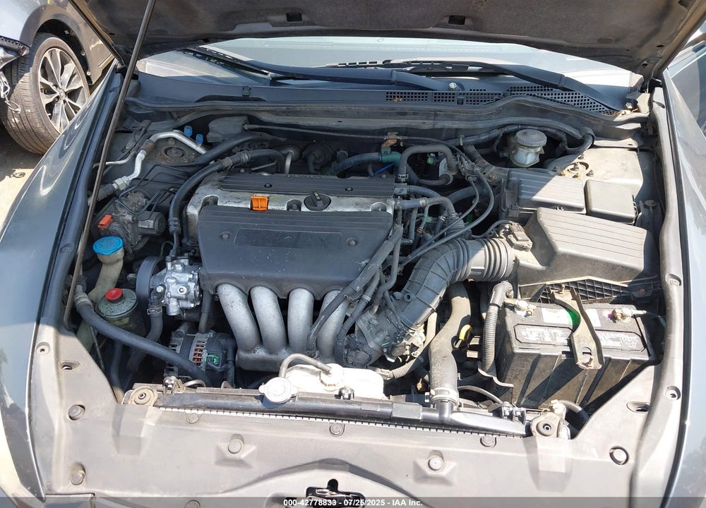 2005 HONDA ACCORD 2.4 LX VIN: 1HGCM564X5A001197