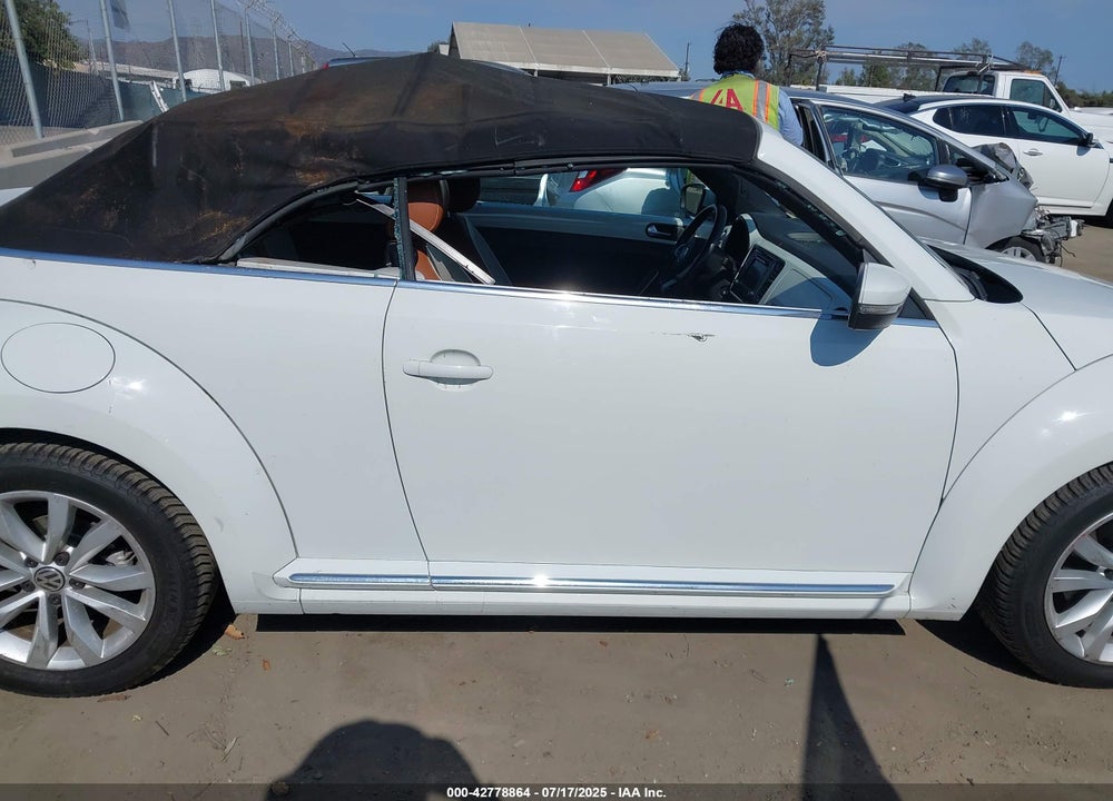 2017 VOLKSWAGEN BEETLE VIN: 3VW517AT5HM822139
