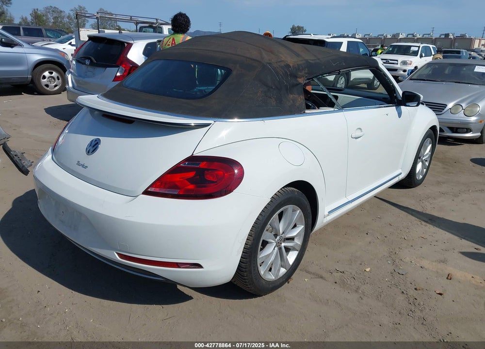 2017 VOLKSWAGEN BEETLE VIN: 3VW517AT5HM822139