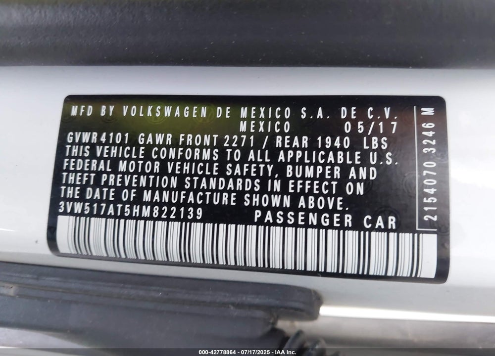 2017 VOLKSWAGEN BEETLE VIN: 3VW517AT5HM822139
