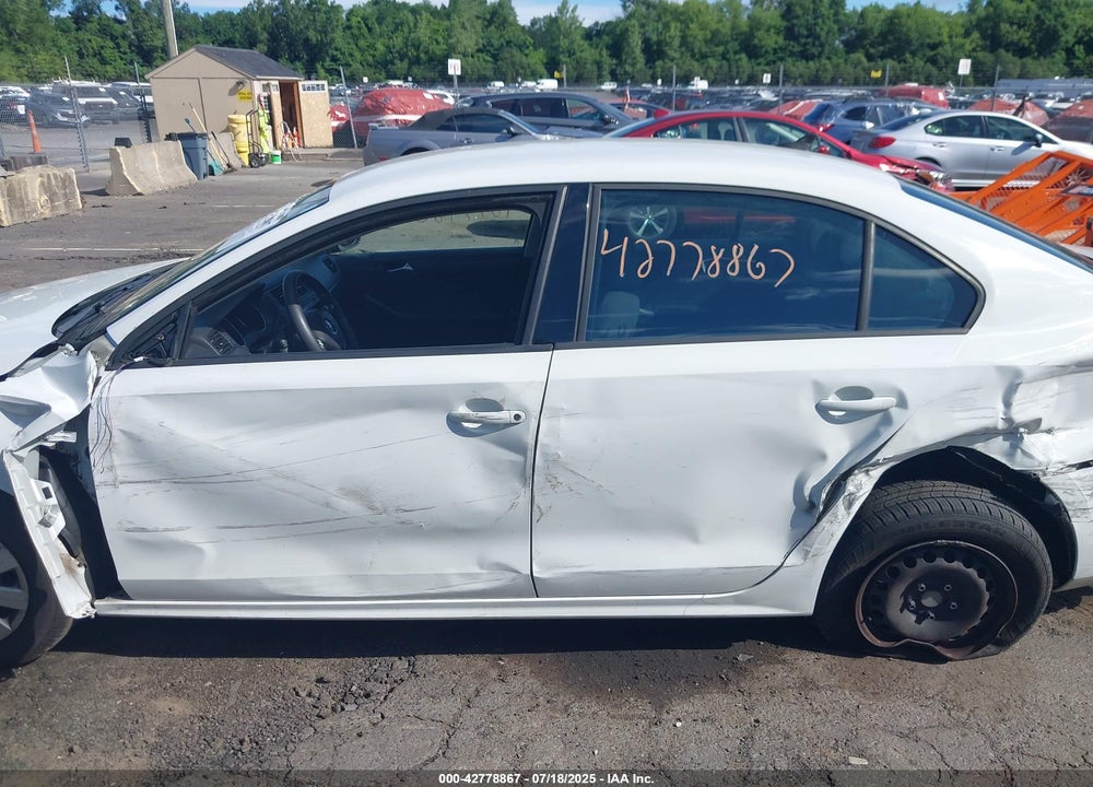 2015 VOLKSWAGEN JETTA VIN: 3VW1K7AJ1FM417502