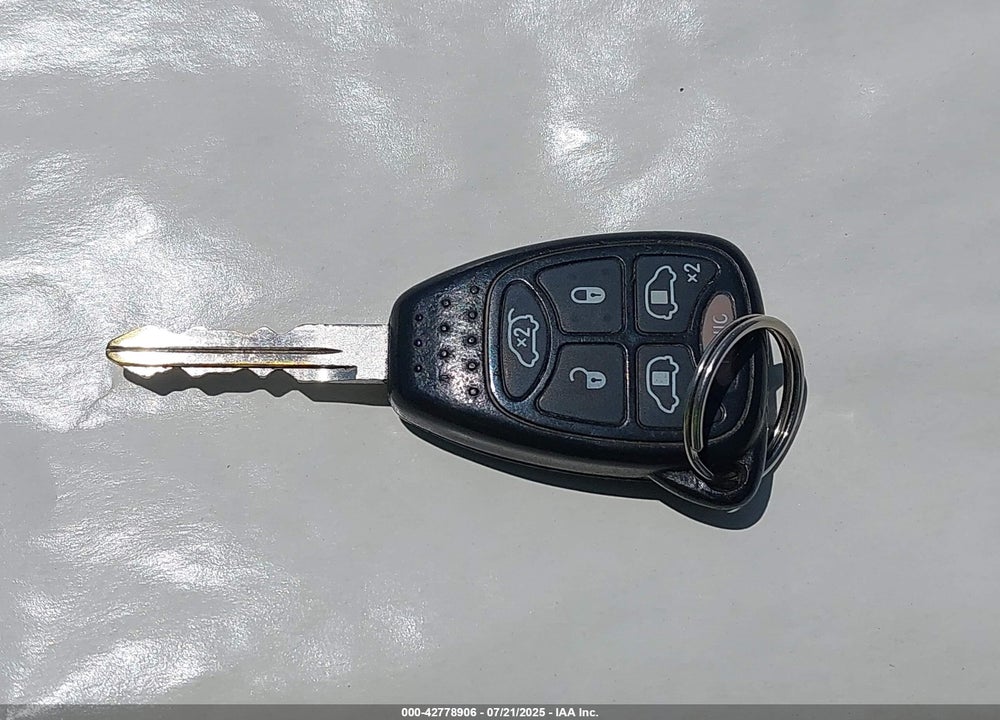 2007 DODGE GRAND CARAVAN SXT VIN: 2D8GP44L27R122303