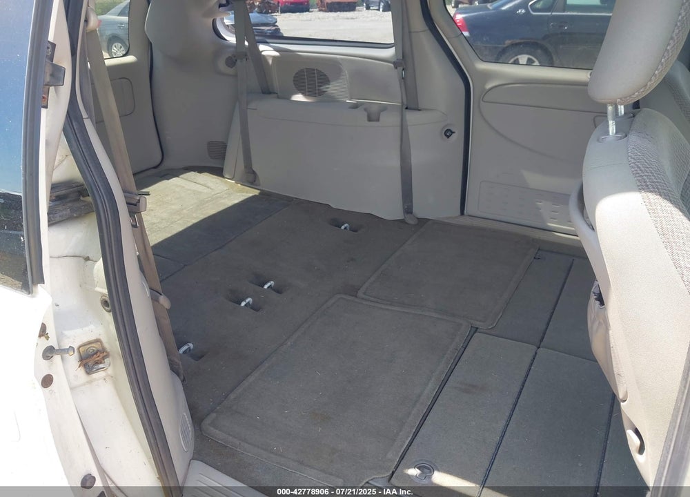 2007 DODGE GRAND CARAVAN SXT VIN: 2D8GP44L27R122303