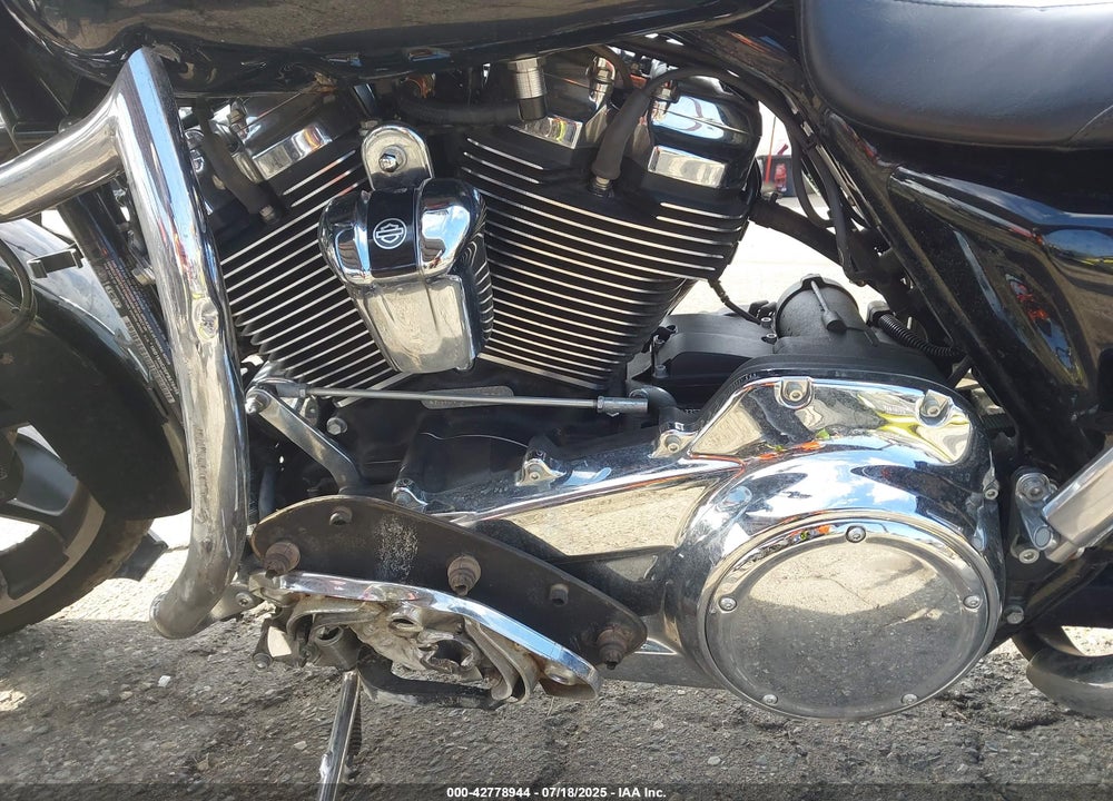 2023 HARLEY-DAVIDSON FLTRX VIN: 1HD1KHC26PB676458