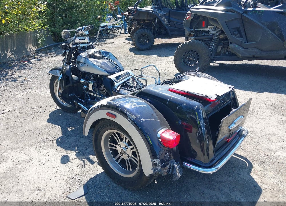 2020 HARLEY-DAVIDSON FLHTCUTG VIN: 1HD1MAF1XLB856556