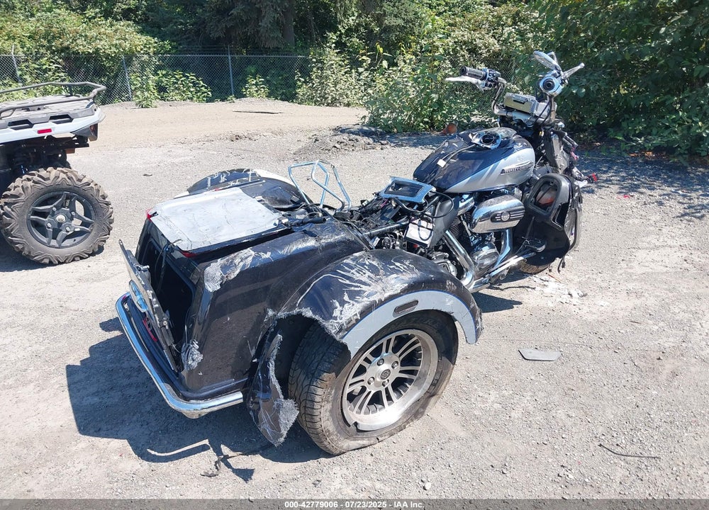 2020 HARLEY-DAVIDSON FLHTCUTG VIN: 1HD1MAF1XLB856556