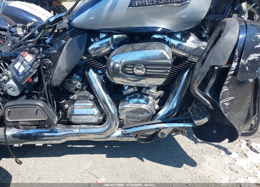 2020 HARLEY-DAVIDSON FLHTCUTG VIN: 1HD1MAF1XLB856556