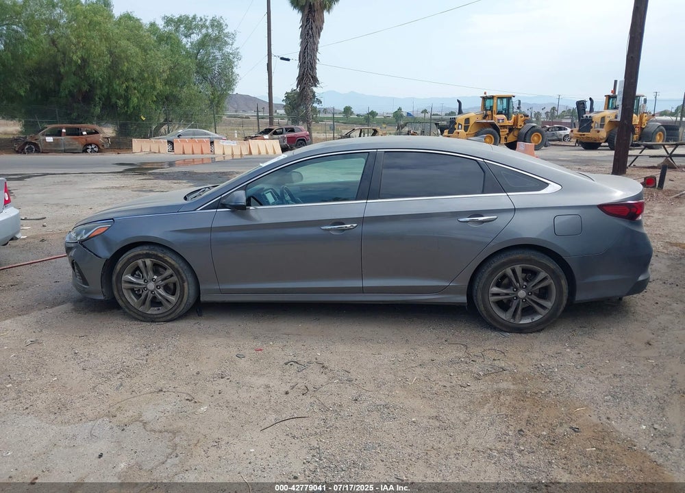 2019 HYUNDAI SONATA VIN: 5NPE34AF0KH748597