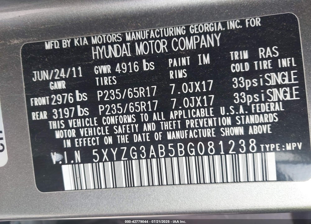 2011 HYUNDAI SANTA FE VIN: 5XYZG3AB5BG081238