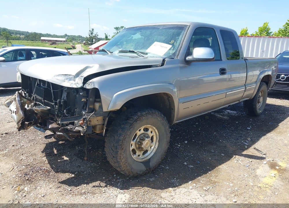 1999 CHEVROLET SILVERADO 2500 LT VIN: 1GCGK29U2XE156063