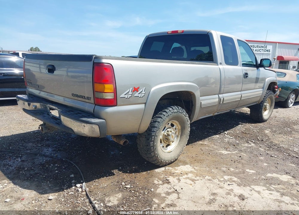 1999 CHEVROLET SILVERADO 2500 LT VIN: 1GCGK29U2XE156063