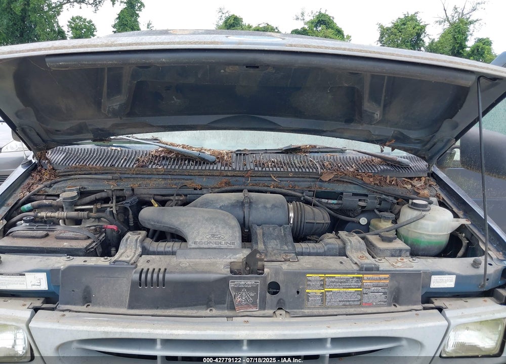 1998 FORD SUPER CLUB WAGON XL/XLT VIN: 1FBSS31L9WHA43828